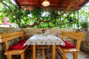Carla Guest House, Novigrad